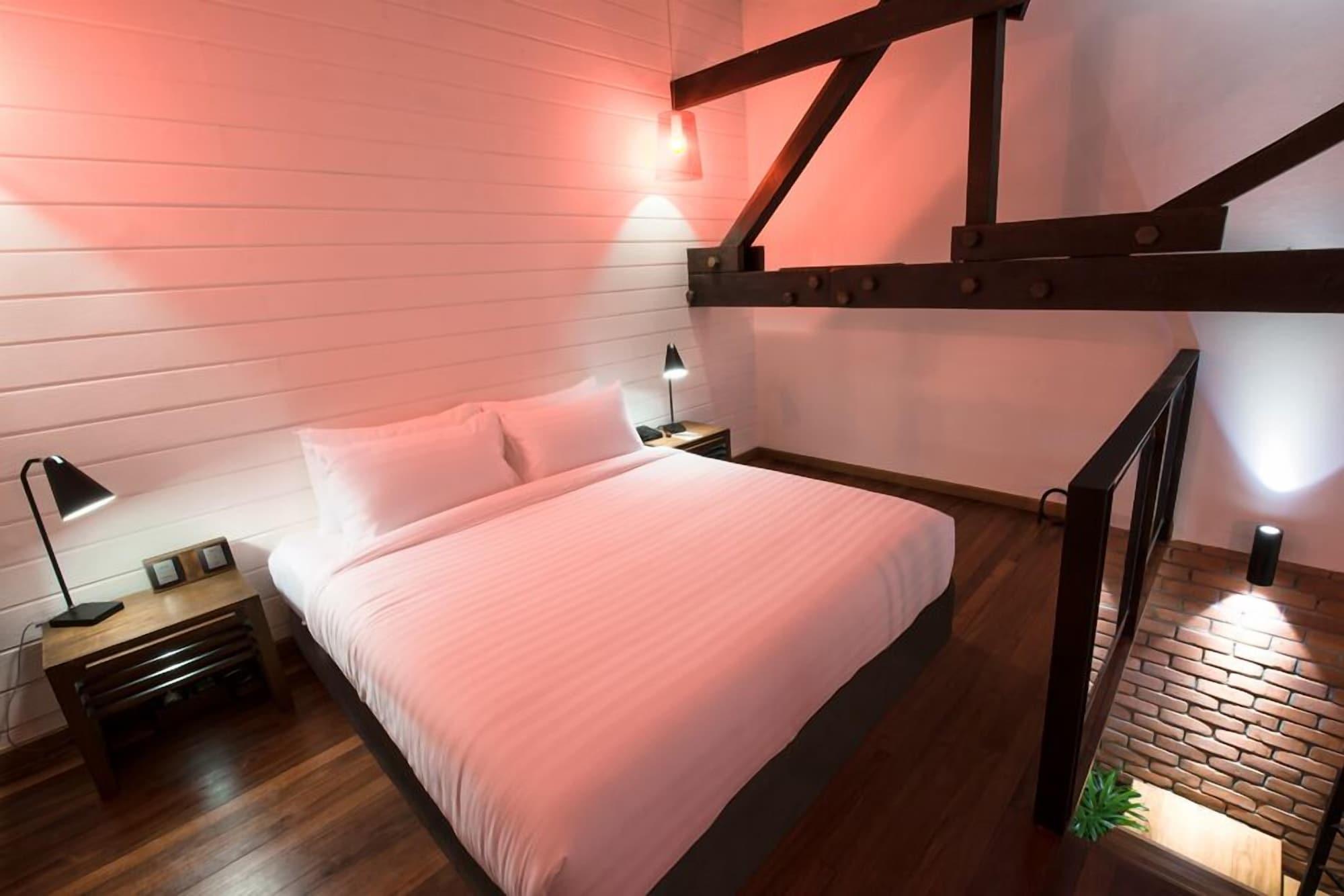 The Loft Hotel Downtown Янгон Екстер'єр фото