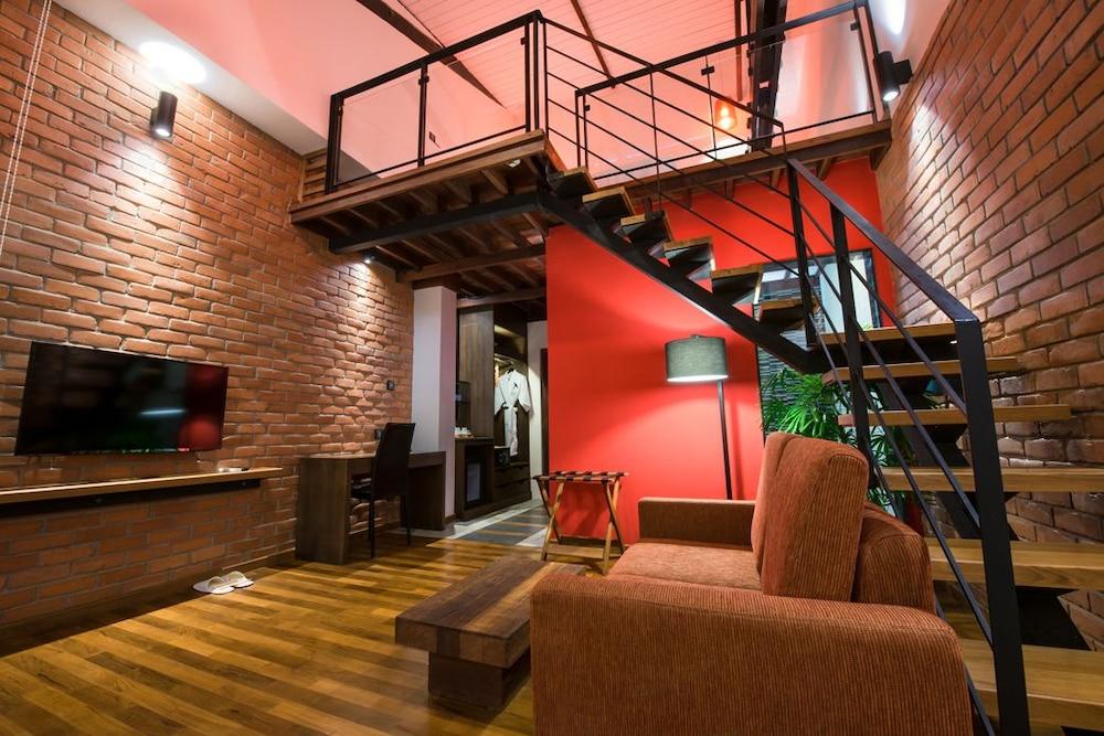 The Loft Hotel Downtown Янгон Екстер'єр фото