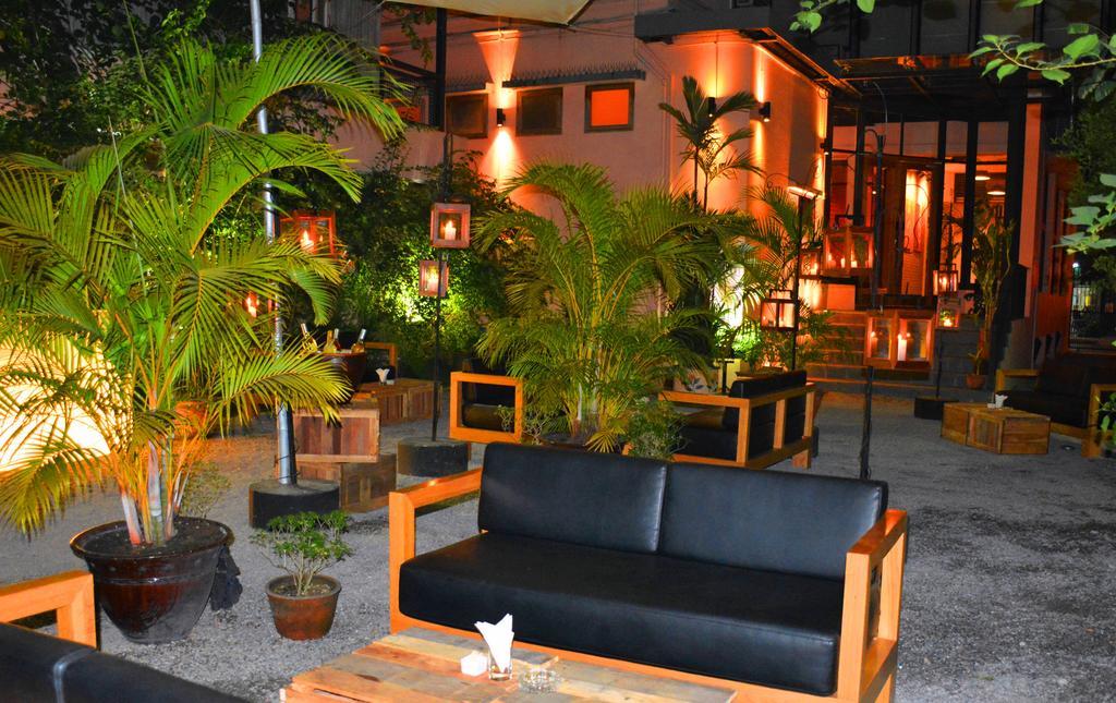 The Loft Hotel Downtown Янгон Екстер'єр фото