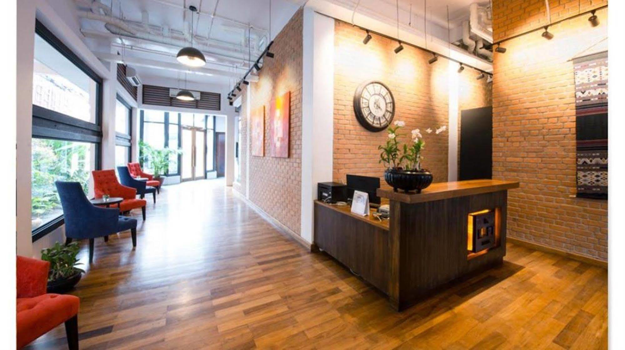 The Loft Hotel Downtown Янгон Екстер'єр фото