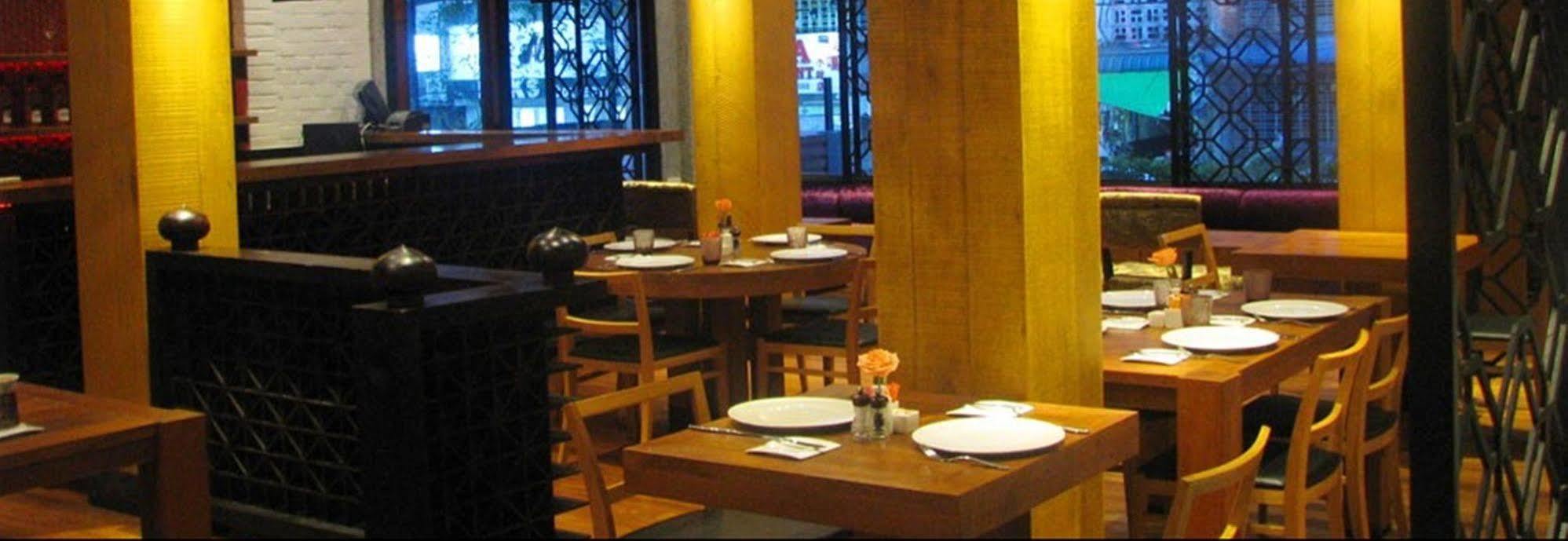 The Loft Hotel Downtown Янгон Екстер'єр фото